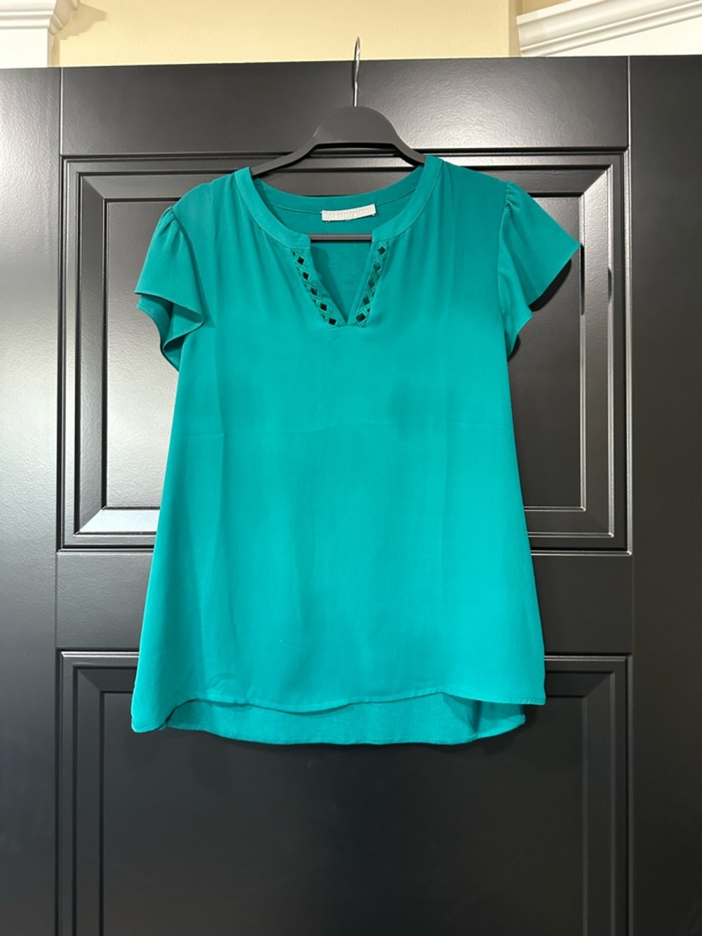 Daniel Rainn Teal Short Sleeve V-Neck Blouse